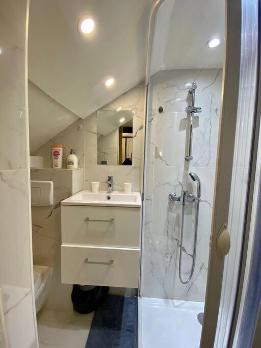 Chez Caro Apartment L'Escarene Екстериор снимка