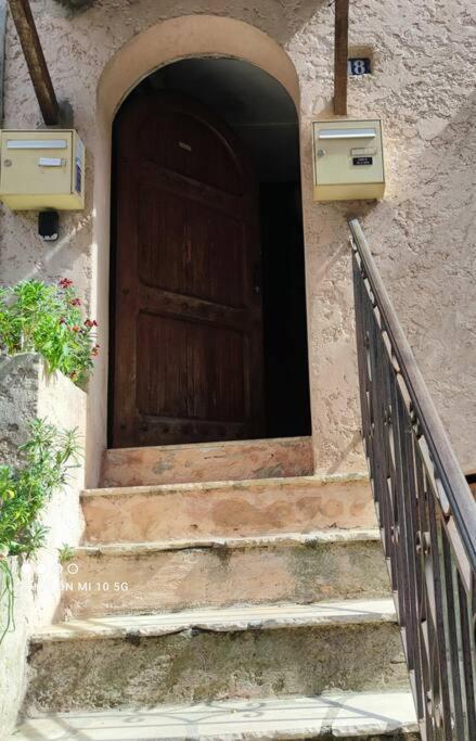 Chez Caro Apartment L'Escarene Екстериор снимка